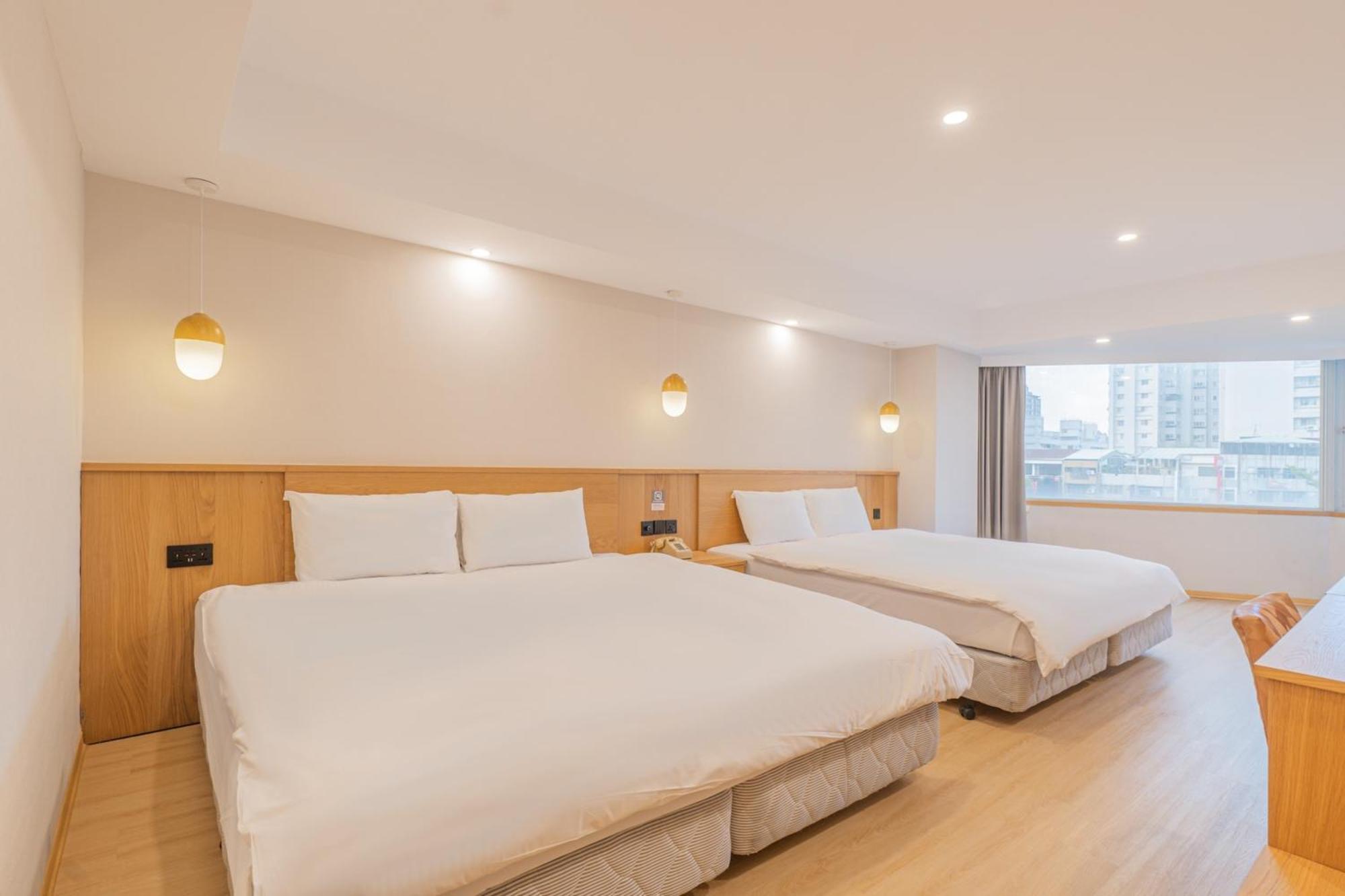 Hamilton Hotel Taichung Bagian luar foto