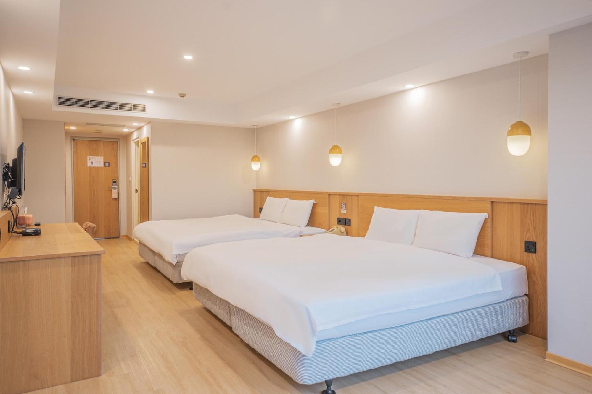 Hamilton Hotel Taichung Bagian luar foto