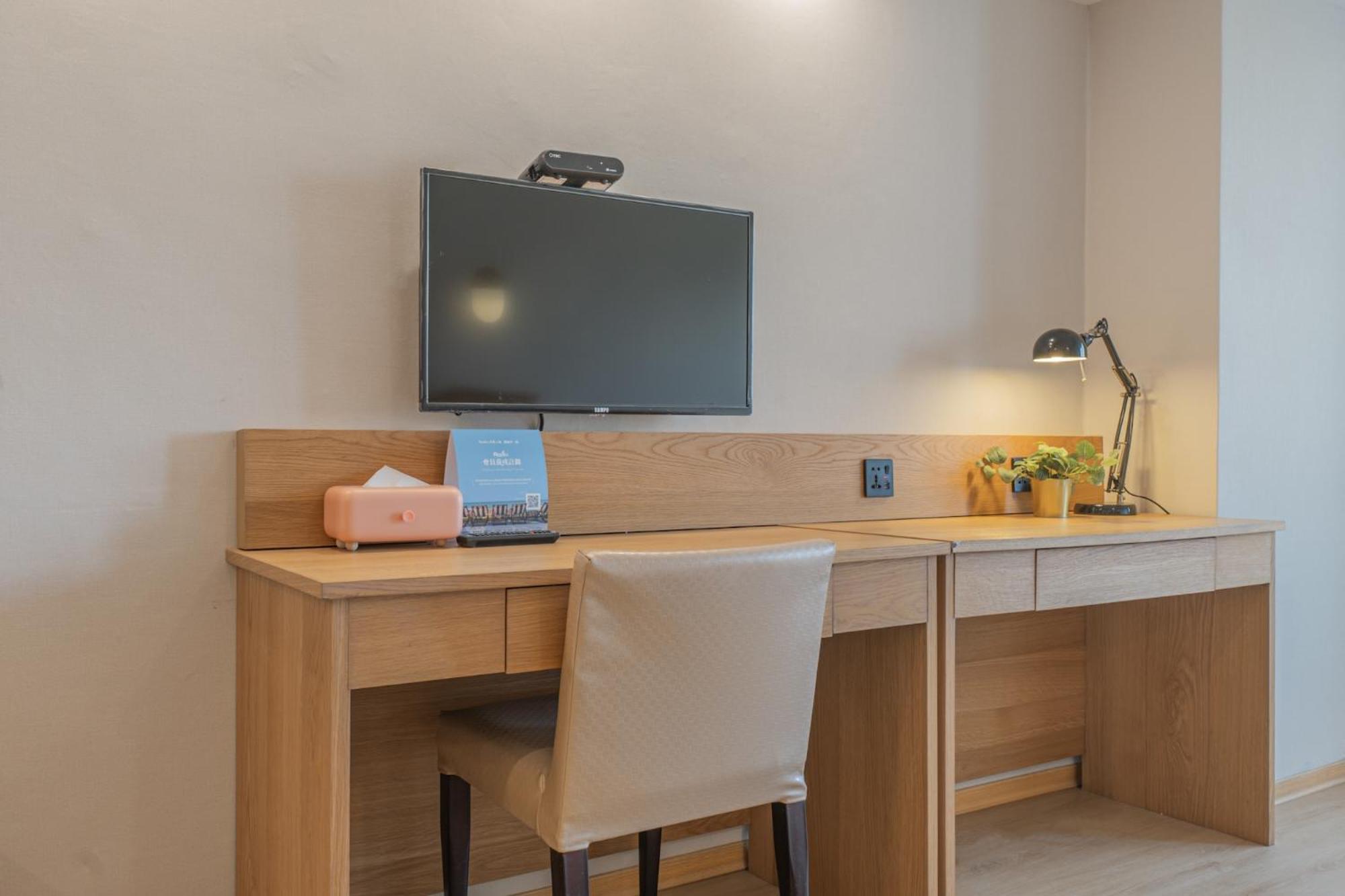 Hamilton Hotel Taichung Bagian luar foto